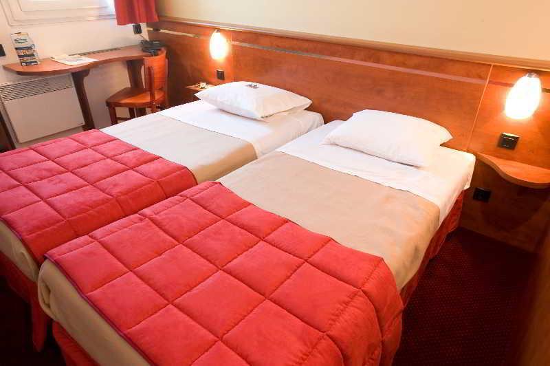 Brit Hotel Bordeaux Aeroport - Le Soretel Мериньяк Екстер'єр фото